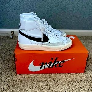 Nike blazer mid 77